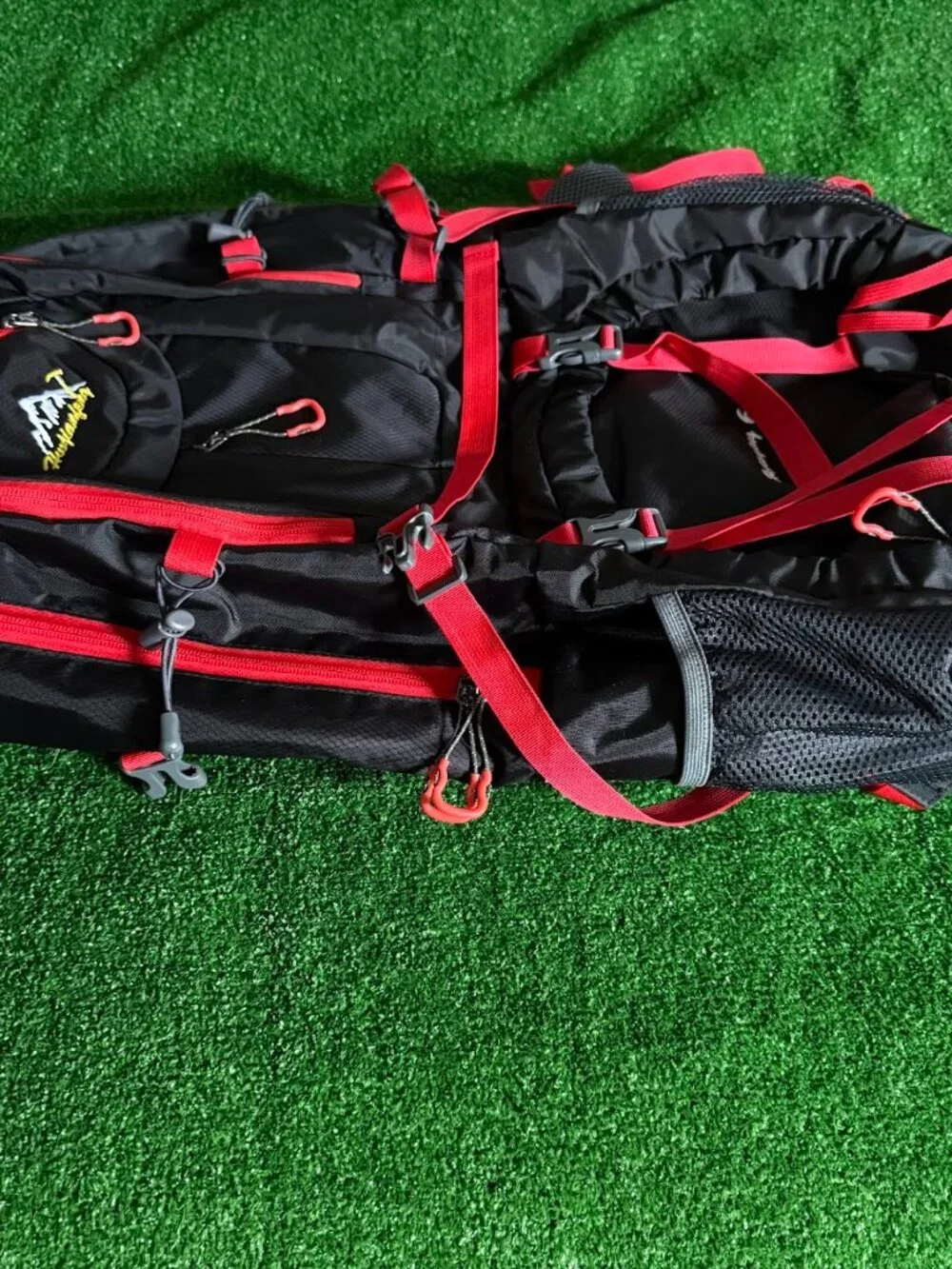60L Hiking Backpack Waterproof Travel Rucksack Outdoor Sports Bag Black Red  Rea